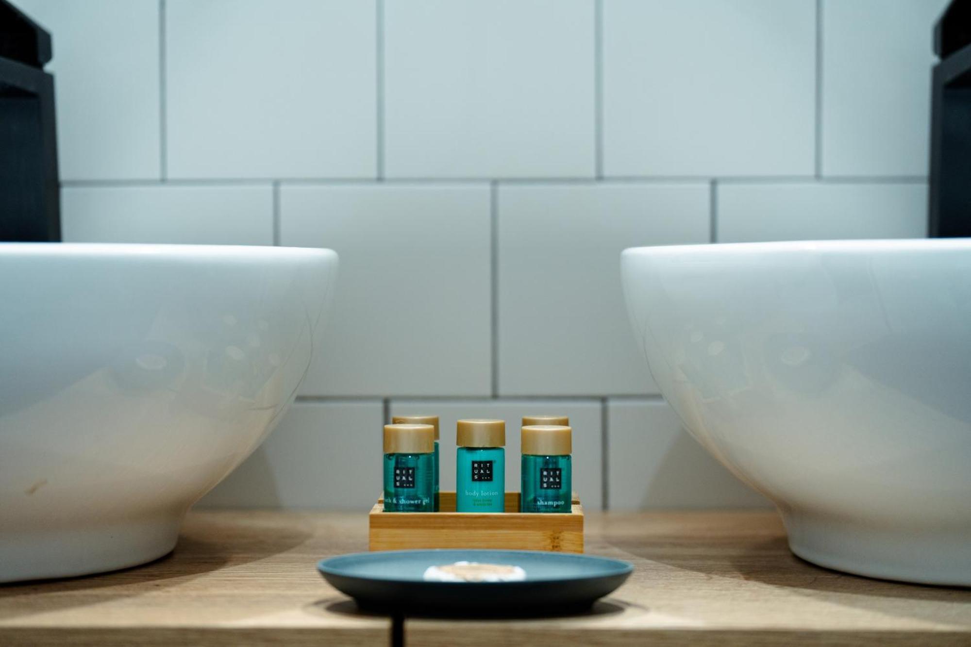 Aparthotel Luz De Gades - Suites Spa Gym - Adults Only Cadiz Ngoại thất bức ảnh